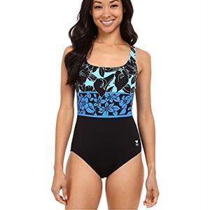 TYR Swimsuit Narciso Control Fit NWT